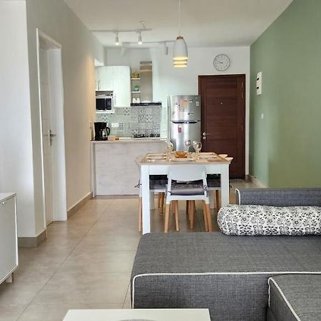 Sandstone Luxury 2 Bedroom Apartment With Lift And Common Pool Flic-en-Flacq Extérieur photo