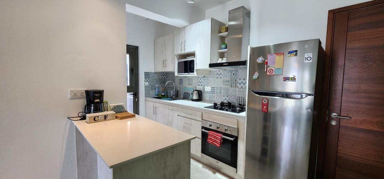 Sandstone Luxury 2 Bedroom Apartment With Lift And Common Pool Flic-en-Flacq Extérieur photo