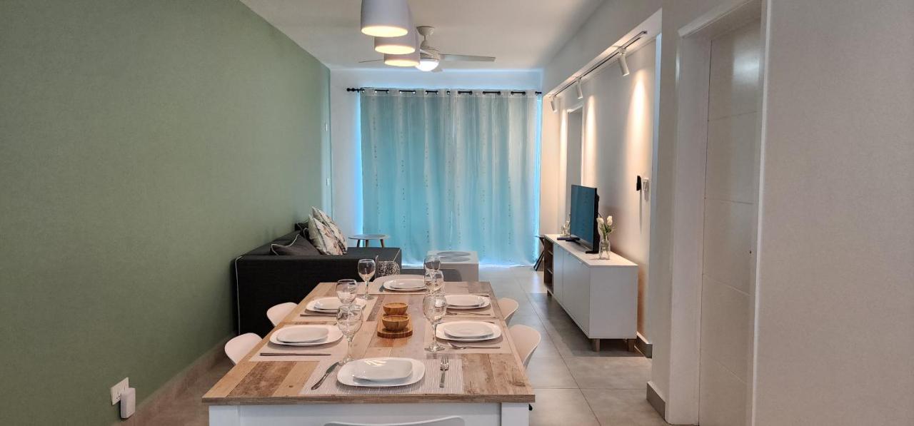 Sandstone Luxury 2 Bedroom Apartment With Lift And Common Pool Flic-en-Flacq Extérieur photo